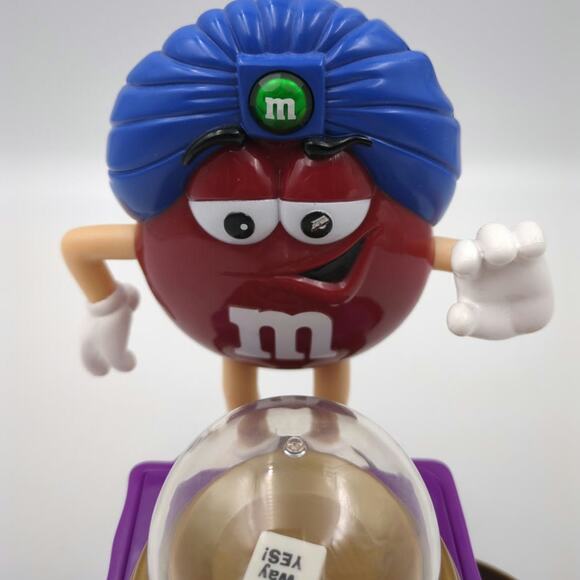 M&M Fun Fortunes Teller The Great Red-Ini Candy Dispenser Official Collectible - Picture 3 of 9